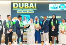 एज्युकेशन अँड इनोव्हेशन २०२५ पुरस्काराने चैतन्य गिरी सन्मानित